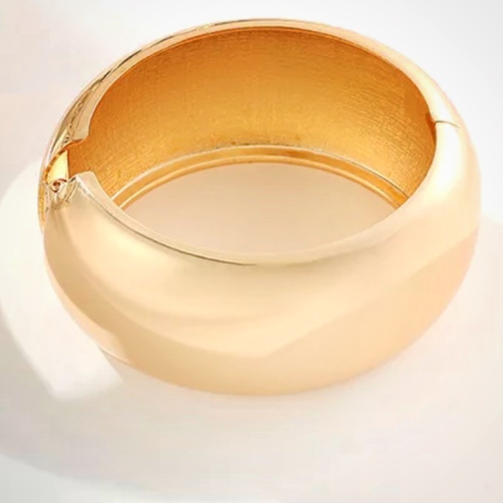 NEW Gold-tone Hinged Dome Cuff Bracelet - Picture 4 of 16